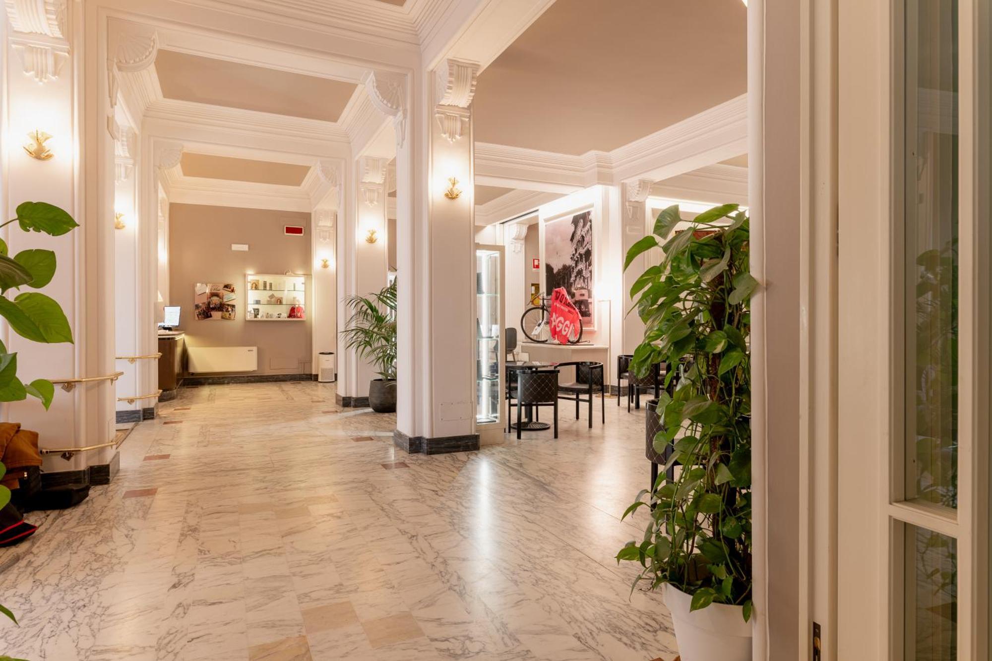 Hotel Residence Esplanade Viareggio Esterno foto